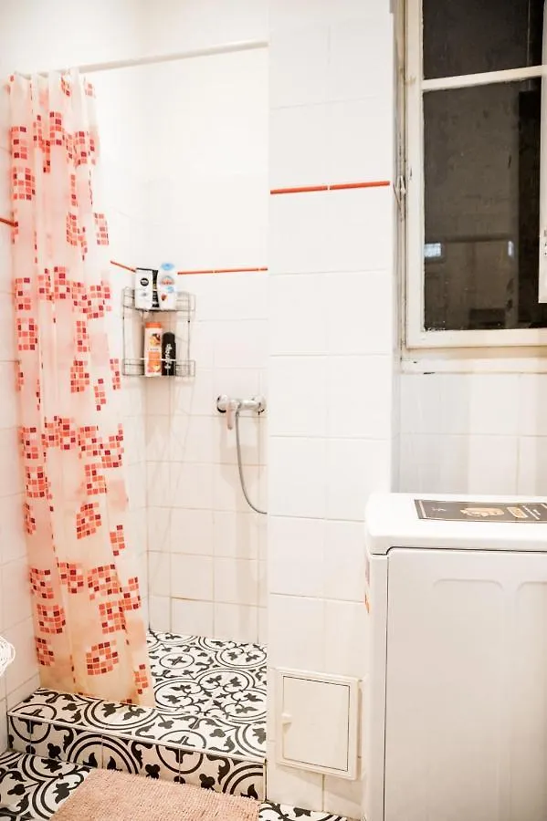 Stylish And Spacious ! Central Location Kazincy Netflix Будапешт 0*,