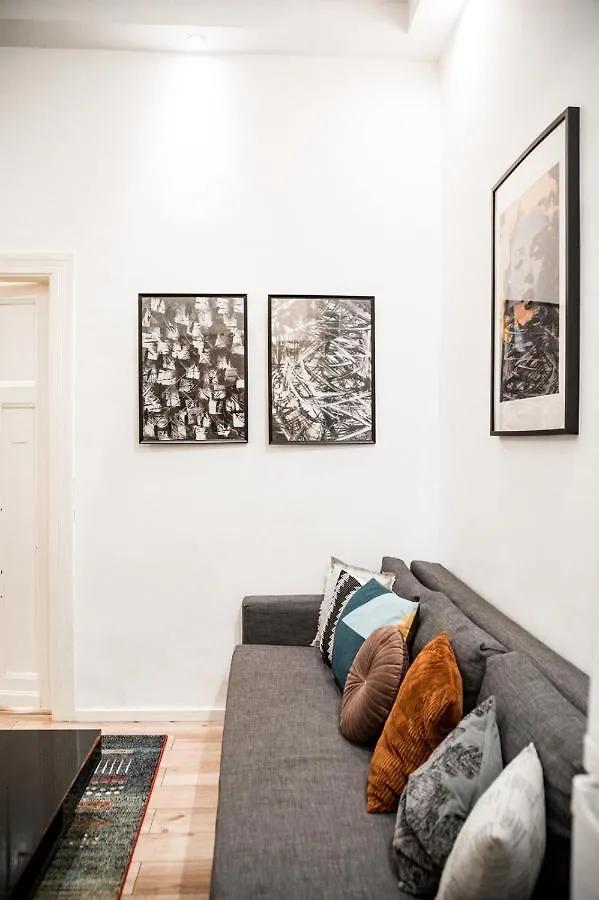 Stylish And Spacious ! Central Location Kazincy Netflix Будапешт 0*,  Венгрия