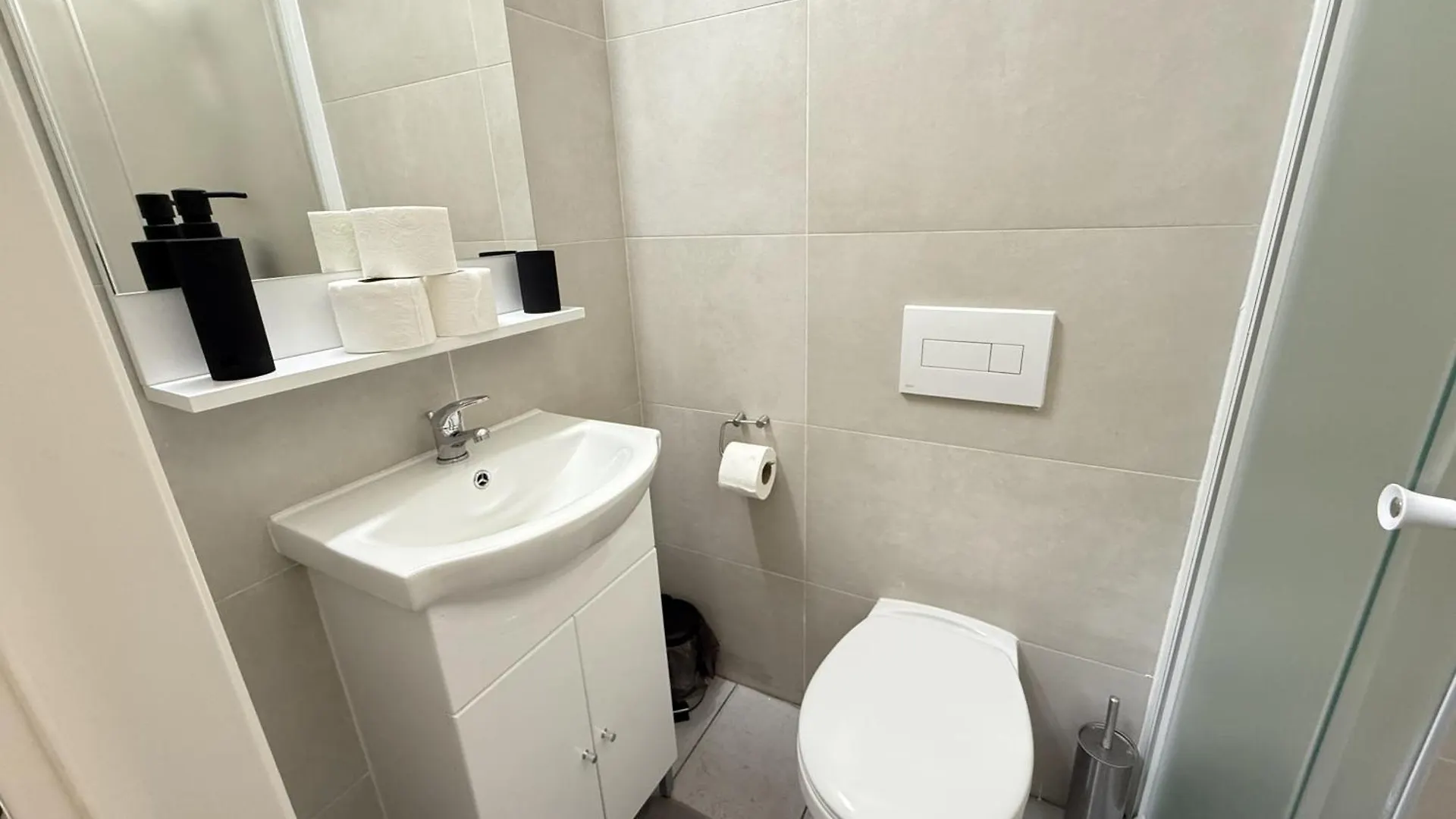 Apartment Kazincy Suites Stylish -Szimpla Kert