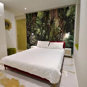 Lion's Den Deluxe Studio Apartment