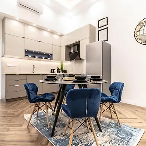 Assea Elegant With 2 Bedroom In Downtown Apartment