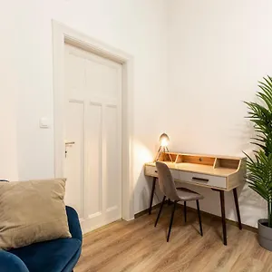 דירה Glamorous Modern In The Hearth Of, בודפשט