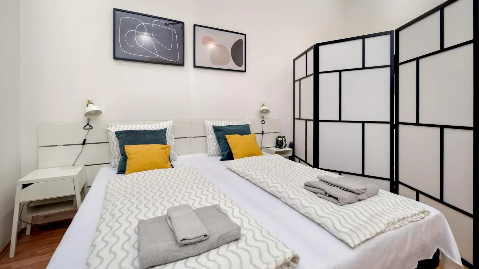 Apartment Kazincy Suites -Szimpla Kert 1Br Budapest