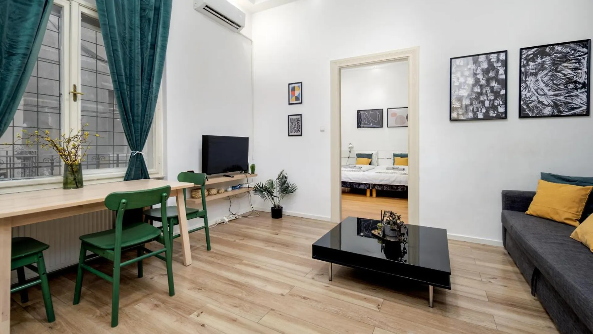 Apartment Kazincy Suites -Szimpla Kert 1Br Budapest Hungary
